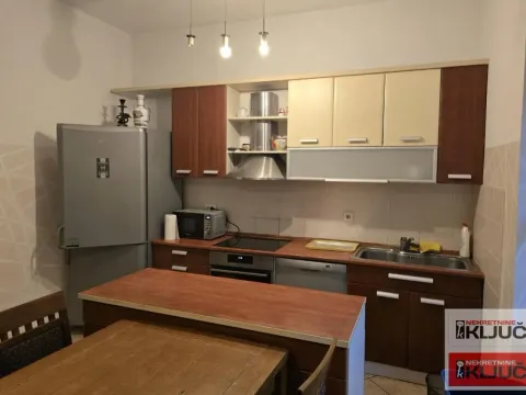 Rent, house, 250m², Sajmište, Novi Sad - image 12