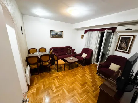 Rent, two bedroom apartment, 60m², Blok 9, Podgorica - image 1