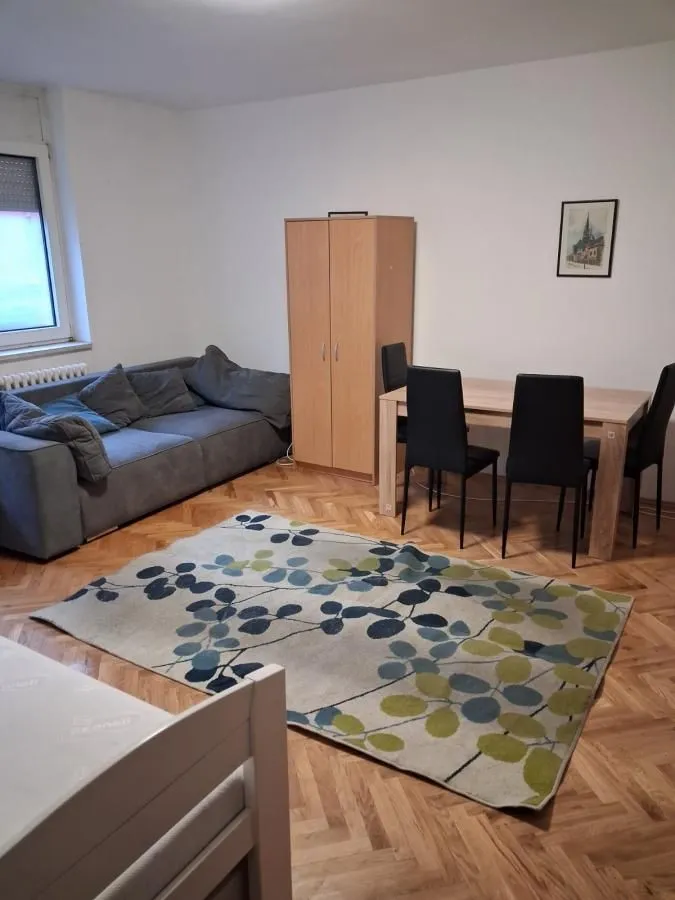 Izdavanje, jednosoban stan, 38m², Novo naselje, Novi Sad