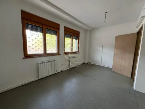 Rent, office space, 77m², Centar, Novi Sad - image 5