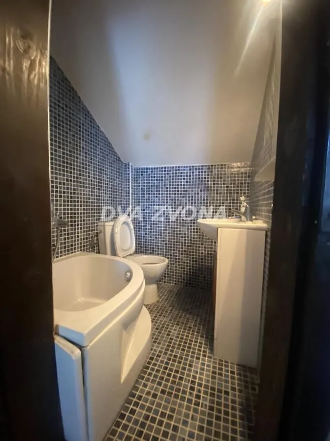 Prodaja, kuća, 270m², Čortanovci, Inđija