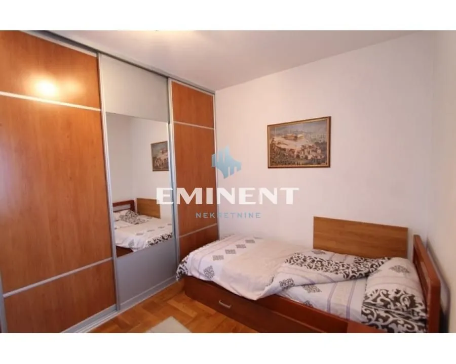 Prodaja, stan, 80m², Autokomanda, Voždovac Sve Podlokacije