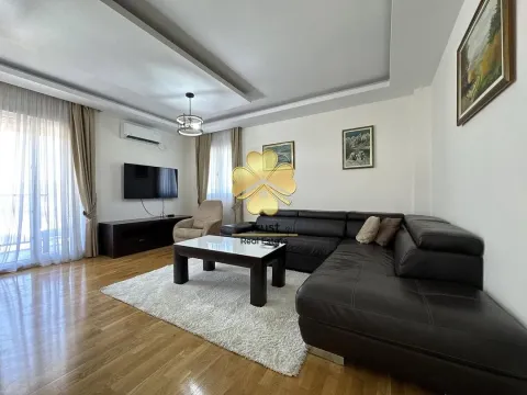 Izdavanje, trosoban stan, 110m², Zabjelo, Podgorica