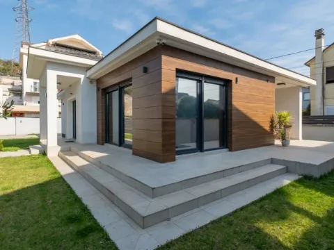 Rent, house, 160m², Dalmatinska ulica, Podgorica - image 14