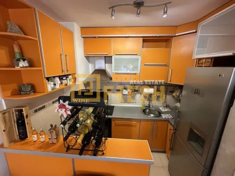 Sale, two bedroom apartment, 70m², Stari Aerodrom, Podgorica - image 5