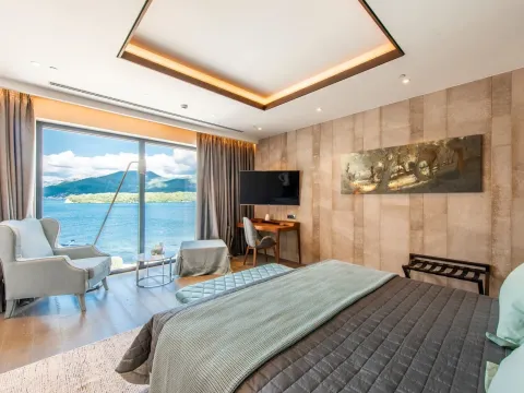 Prodaja, četvorosoban stan, 500m², Đuraševići, Tivat - image 46