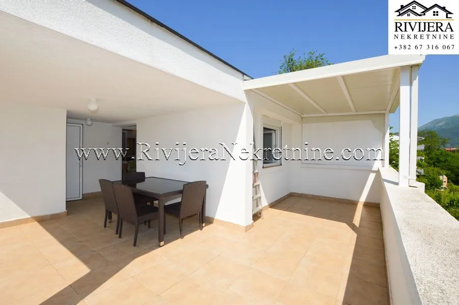 Prodaja, trosoban stan, 94m², Igalo, Herceg Novi