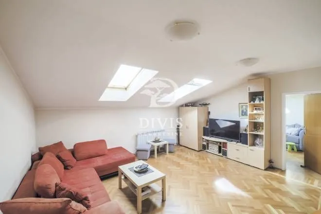 Rent, four bedroom apartment, 81m², Topličin venac, Beograd