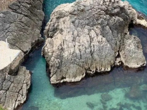 Izdavanje, dvosoban stan, 87m², Dobre Vode, Bar - image 10