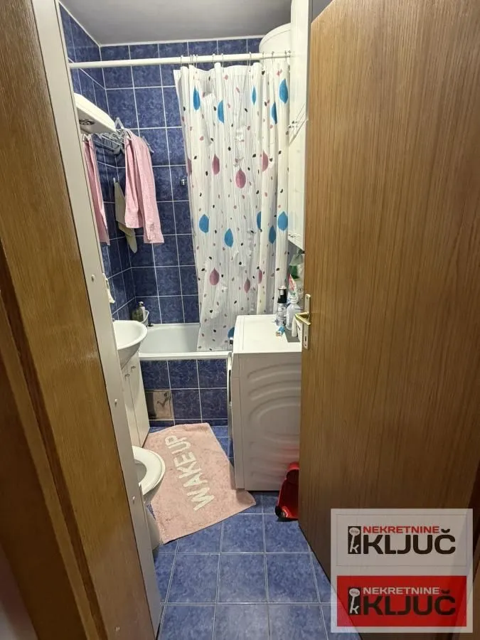 Prodaja, jednosoban stan, 38m², Sajmište, Novi Sad