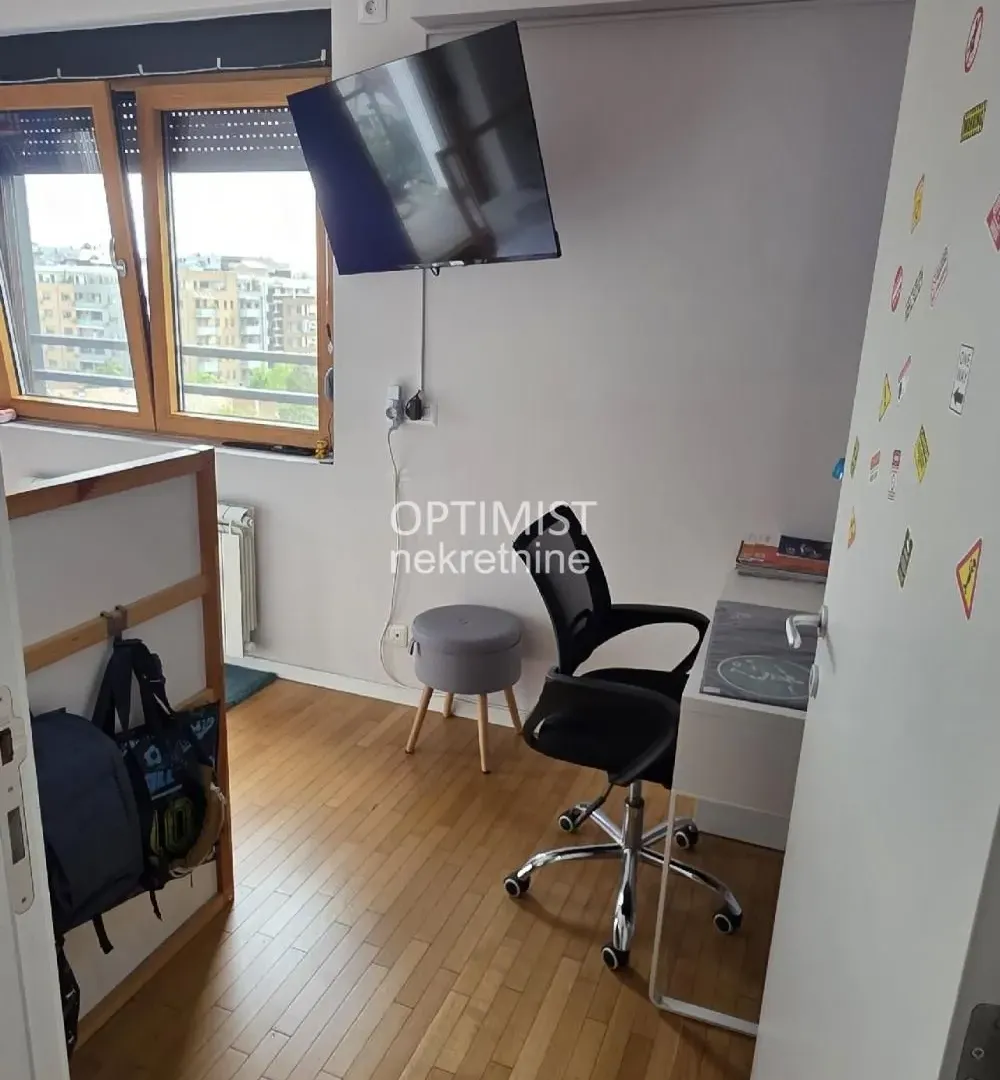 Rent, three bedroom apartment, 106m², Zemun Sve Podlokacije, Beograd
