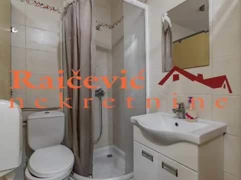 Prodaja, stan, 93m², Centar, Kruševac - image 12