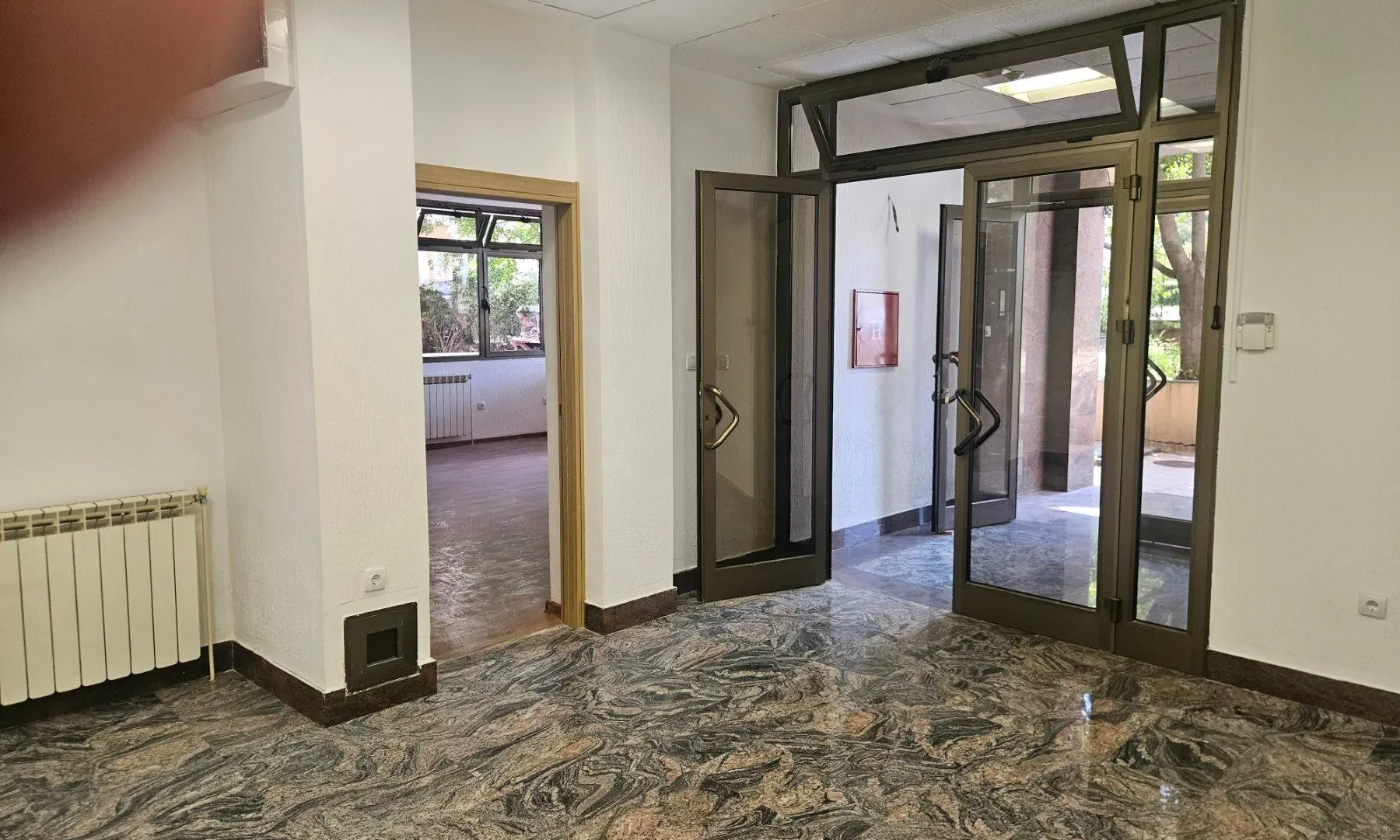 Sale, office space, 191m², Ljubović, Podgorica