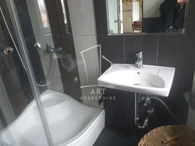 Sale, two bedroom apartment, 56m², Neimar, Vračar Sve Podlokacije