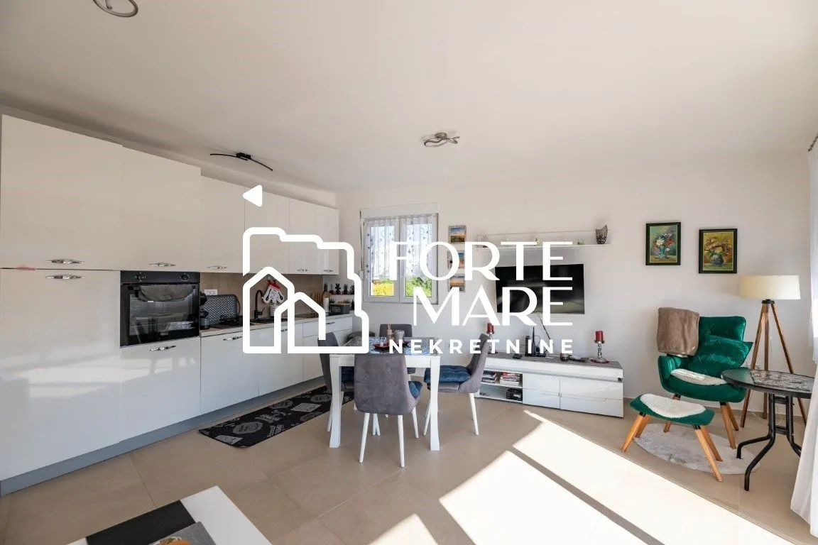 Prodaja, jednosoban stan, 57m², Đenovići, Herceg Novi