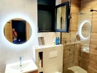 Izdavanje, kuća, 190m², Tološi, Podgorica - image 14