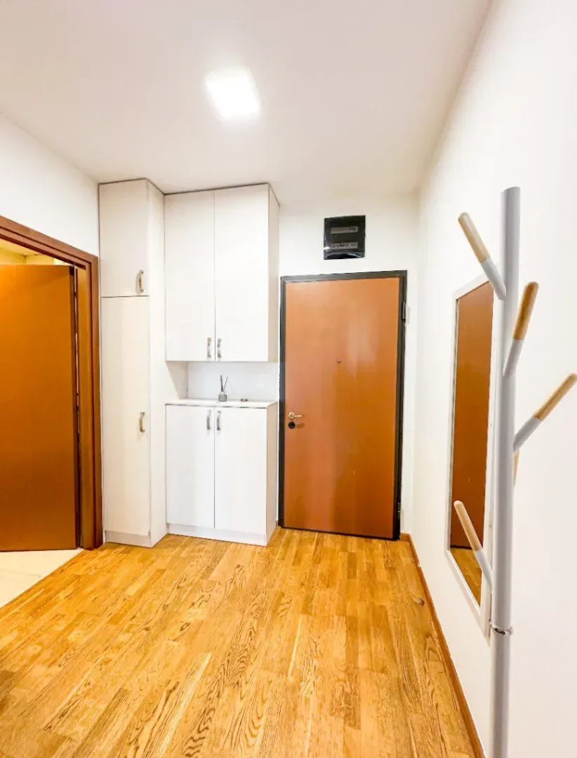 Izdavanje, jednosoban stan, 51m², City Kvart, Podgorica
