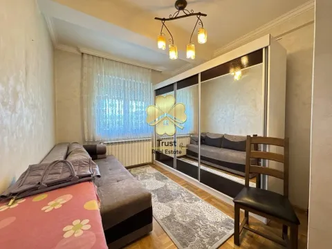 Izdavanje, dvosoban stan, 70m², Stari Aerodrom, Podgorica - image 8