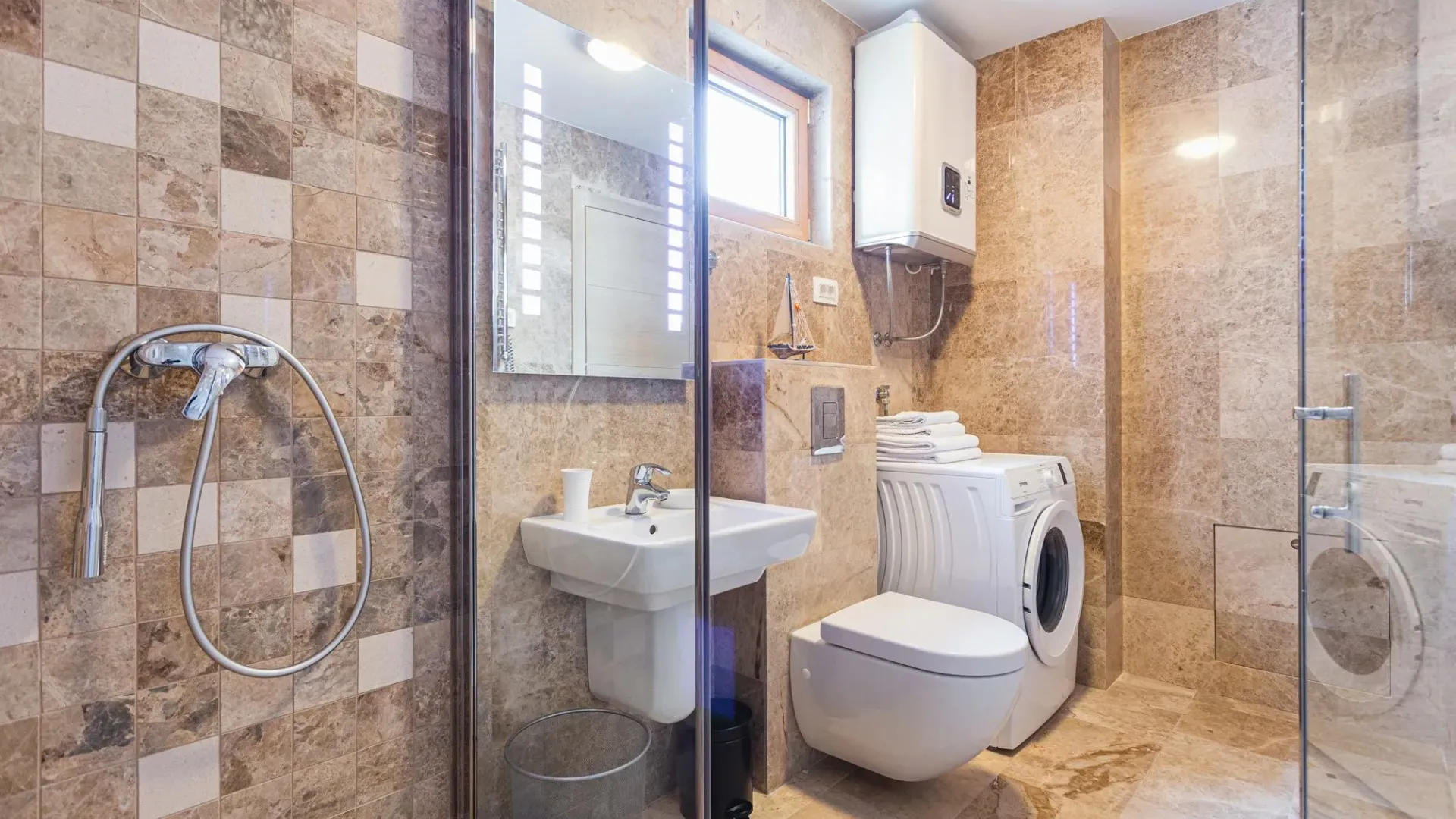 Sale, one bedroom apartment, 68m², Pržno, Budva