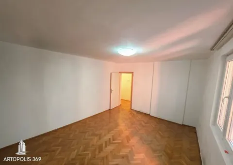 Prodaja, dvosoban stan, 54m², Karaburma, Palilula Sve Podlokacije - image 2