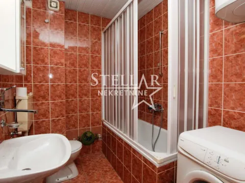 Izdavanje, poslovni prostor, 36m², Centar, Podgorica - image 6