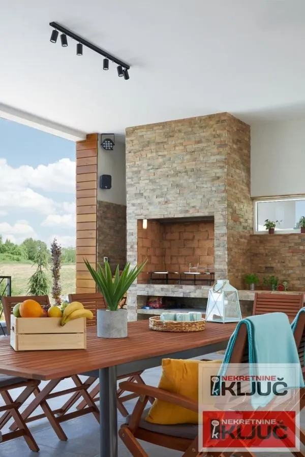 Rent, house, 300m², Sremski Karlovci, Novi Sad