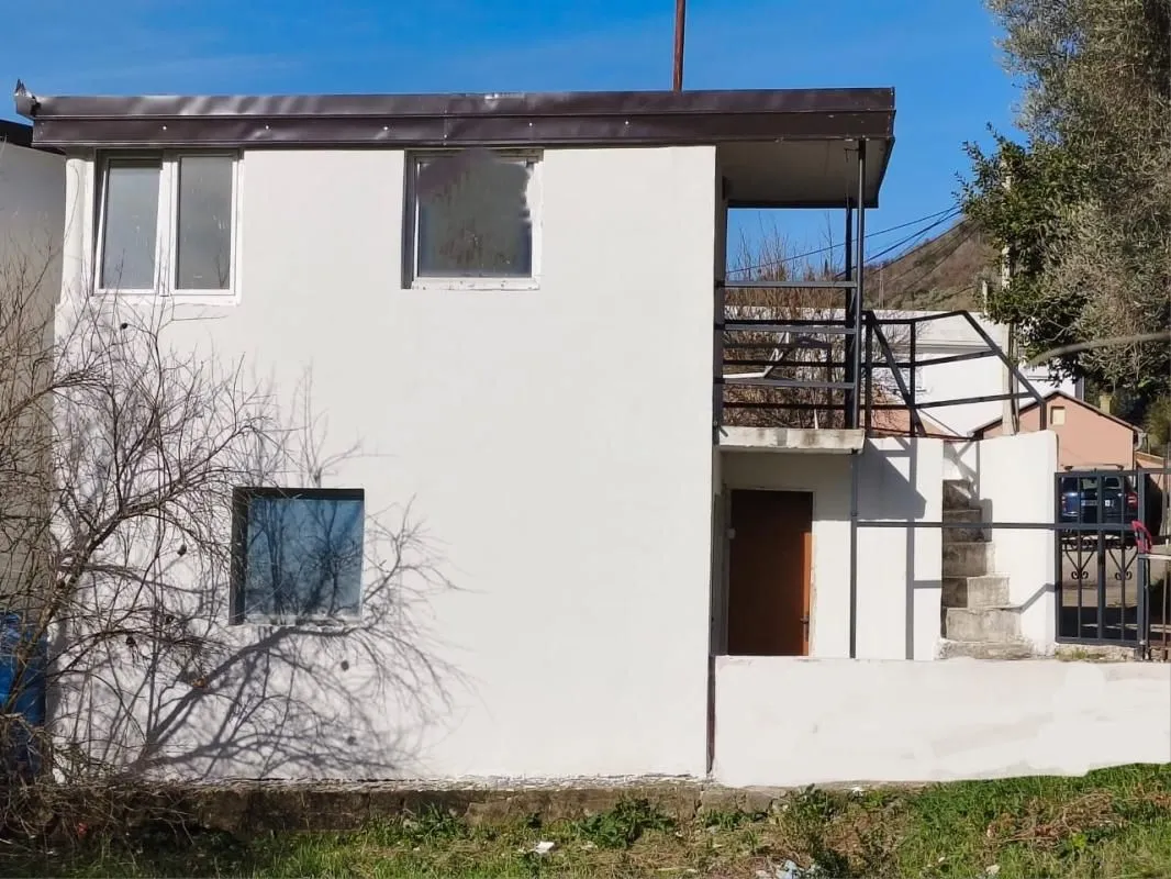 Izdavanje, kuća, 32m², Šušanj, Bar