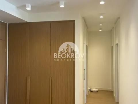 Izdavanje, trosoban stan, 90m², Savski Venac, Beograd - image 11