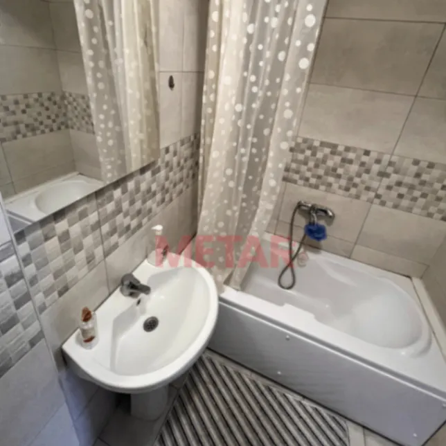 Izdavanje, jednosoban stan, 52m2, Stari Aerodrom, Podgorica