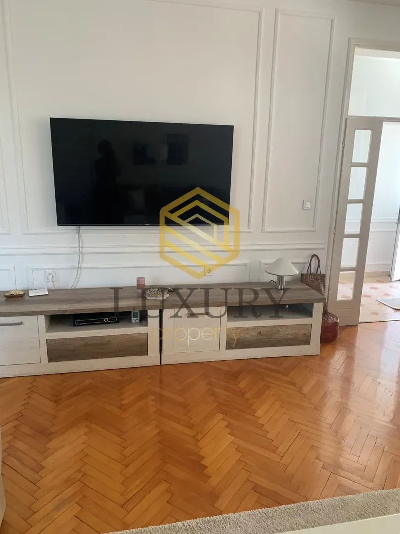 Izdavanje, trosoban stan, 170m², Tološi, Podgorica