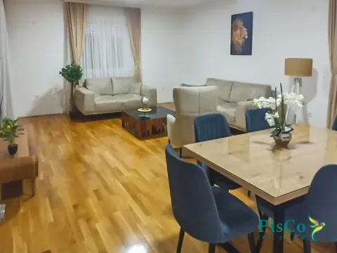 Izdavanje, trosoban stan, 98m², Blok 9, Podgorica - image 2