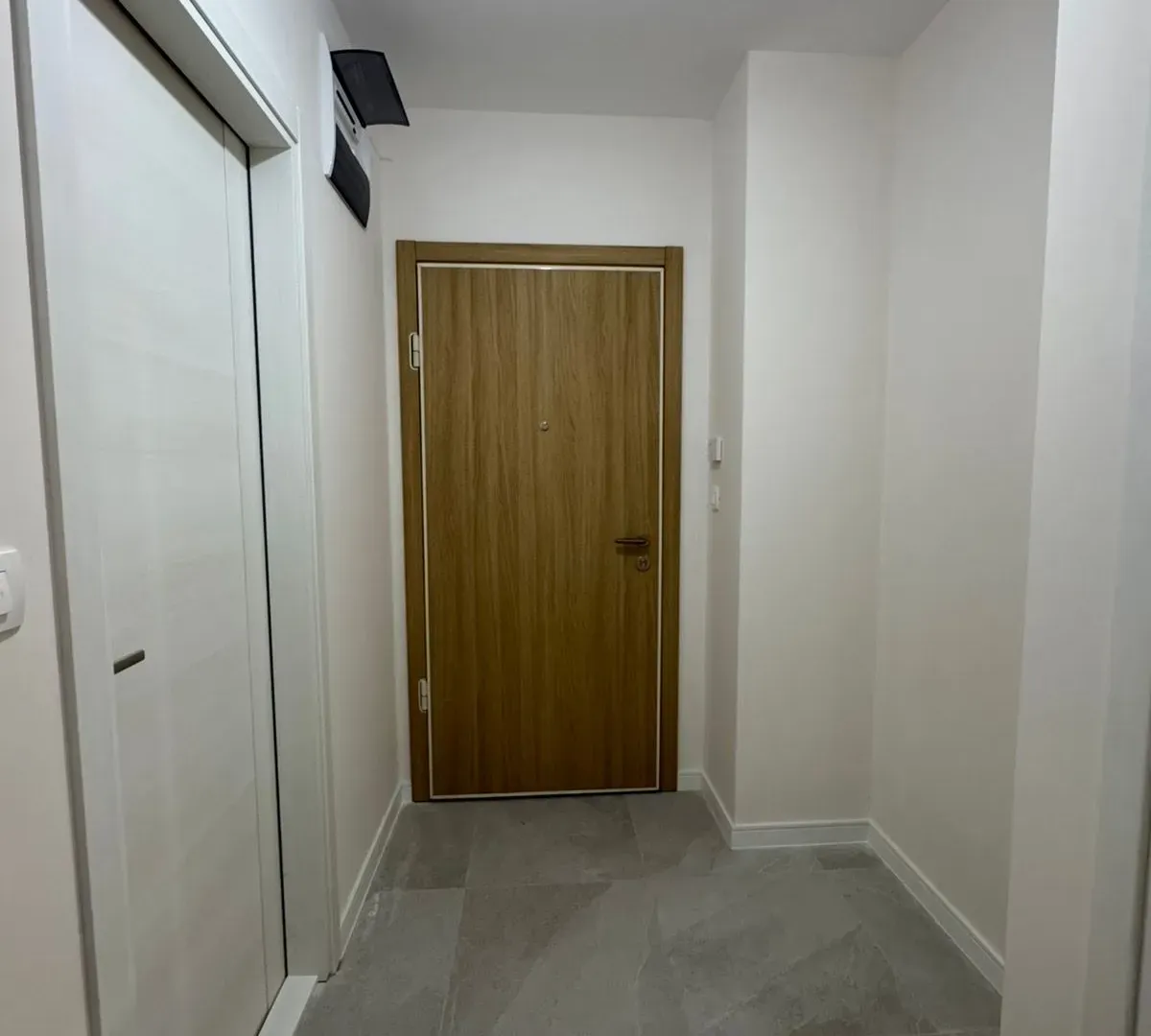 Rent, one bedroom apartment, 49m², Central Point, Podgorica