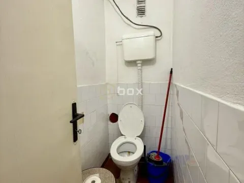 Izdavanje, trosoban stan, 75m², Crveni Pevac, Niš - image 16