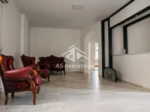 Izdavanje, kuća, 260m², Neimar, Vračar Sve Podlokacije - image 46