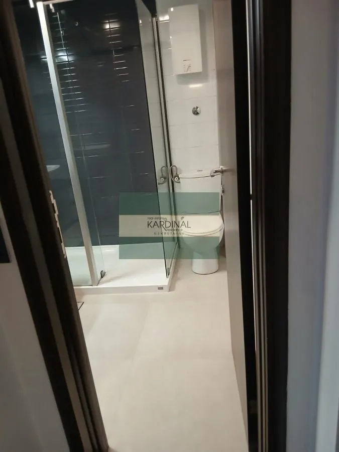 Izdavanje, dvosoban stan, 76m², Veliki park, Kragujevac