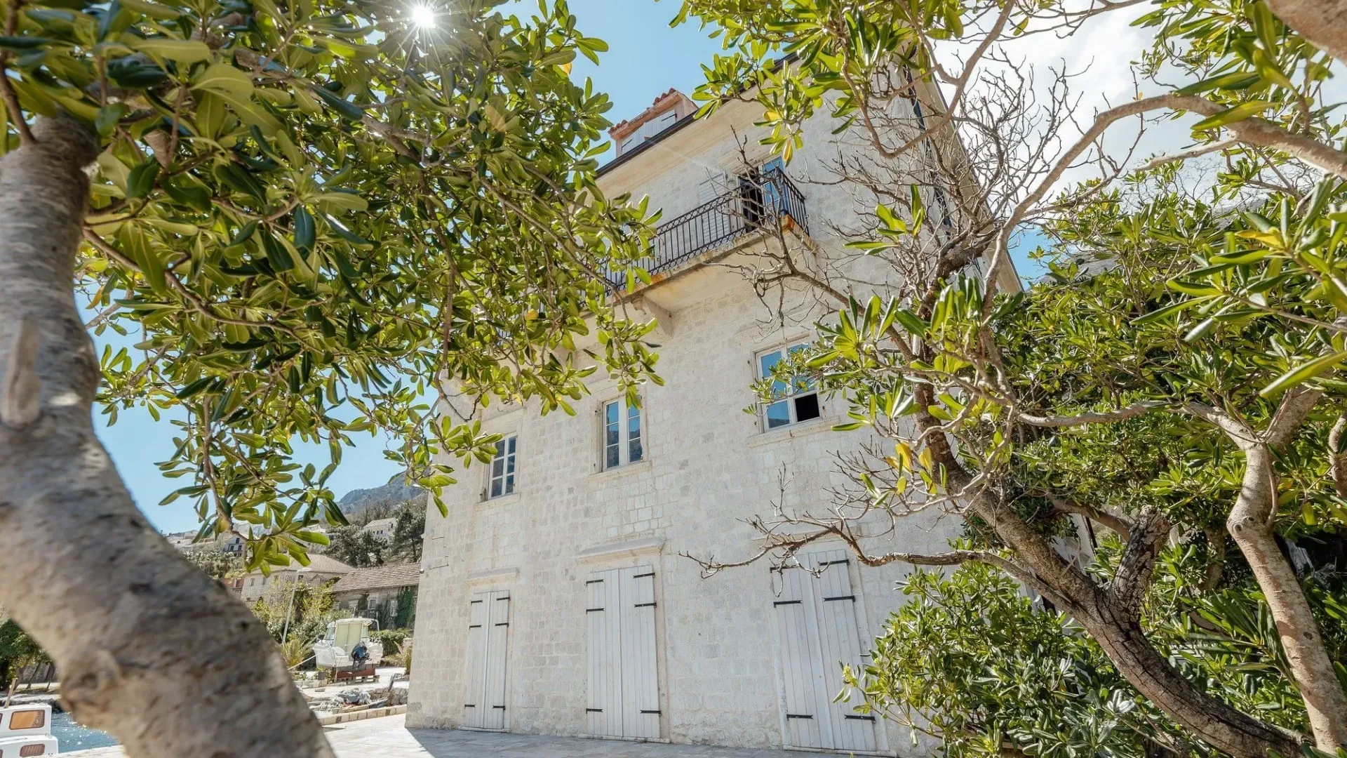 Sale, house, 550m², Prčanj, Kotor
