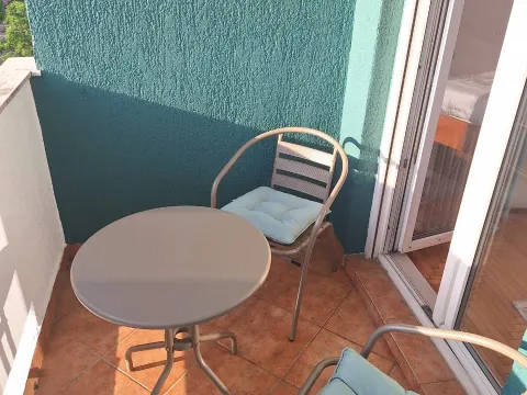 Rent, two bedroom apartment, 45m², Pobrežje, Podgorica - image 12