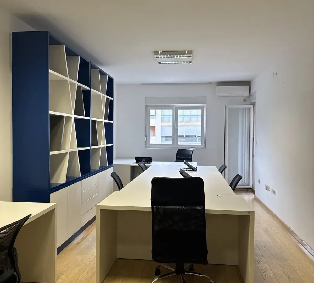 Rent, office space, 75m², City Kvart, Podgorica