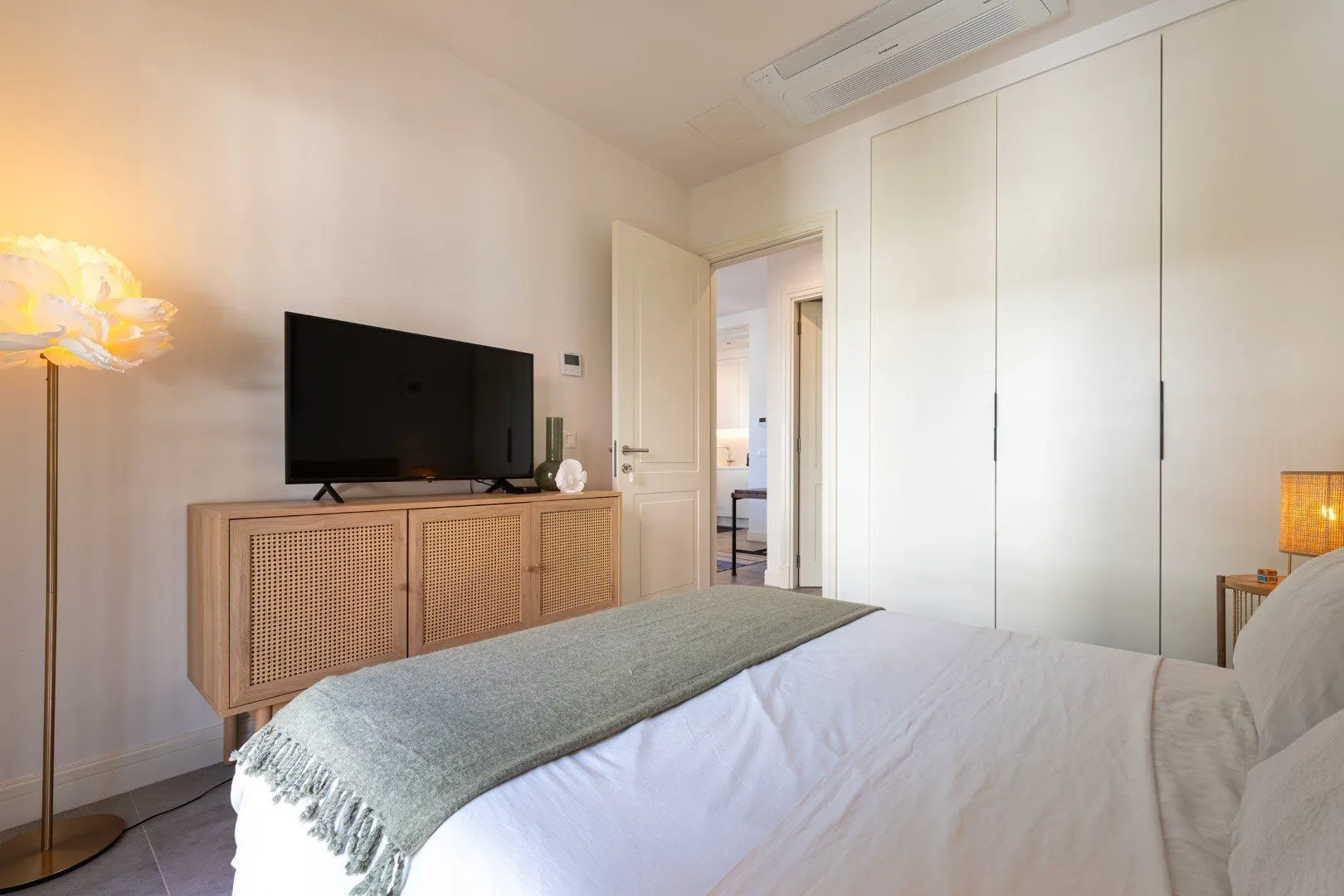 Prodaja, jednosoban stan, 57m², Luštica Bay, Tivat