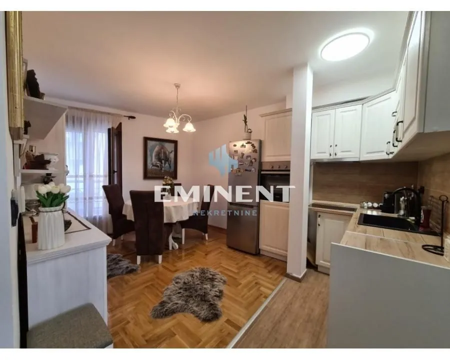 Rent, four bedroom apartment, 112m², Autokomanda, Voždovac Sve Podlokacije