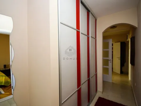 Rent, three bedroom apartment, 100m², Blok 6, Podgorica - image 11