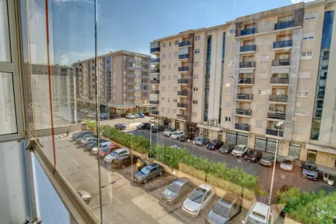 Rent, one bedroom apartment, 73m², City Kvart, Podgorica - image 9