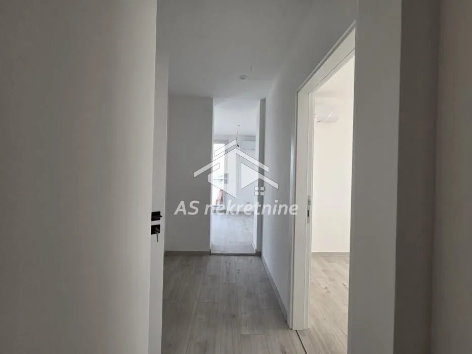 Rent, four bedroom apartment, 76m², Stari Grad, Beograd