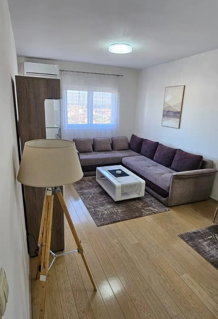 Izdavanje, jednosoban stan, 47m², City Kvart, Podgorica
