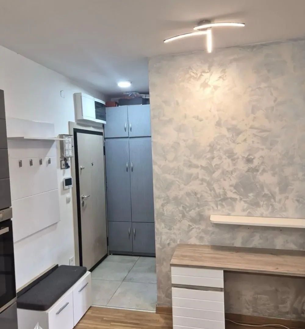 Prodaja, trosoban stan, 67m², Zemun Gornji Grad, Zemun Sve Podlokacije