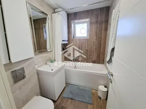 Izdavanje, četvorosoban stan, 80m², Tašmajdan, Palilula Sve Podlokacije - image 16