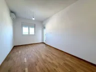 Prodaja, trosoban stan, 105m², Stari Aerodrom, Podgorica - image 8