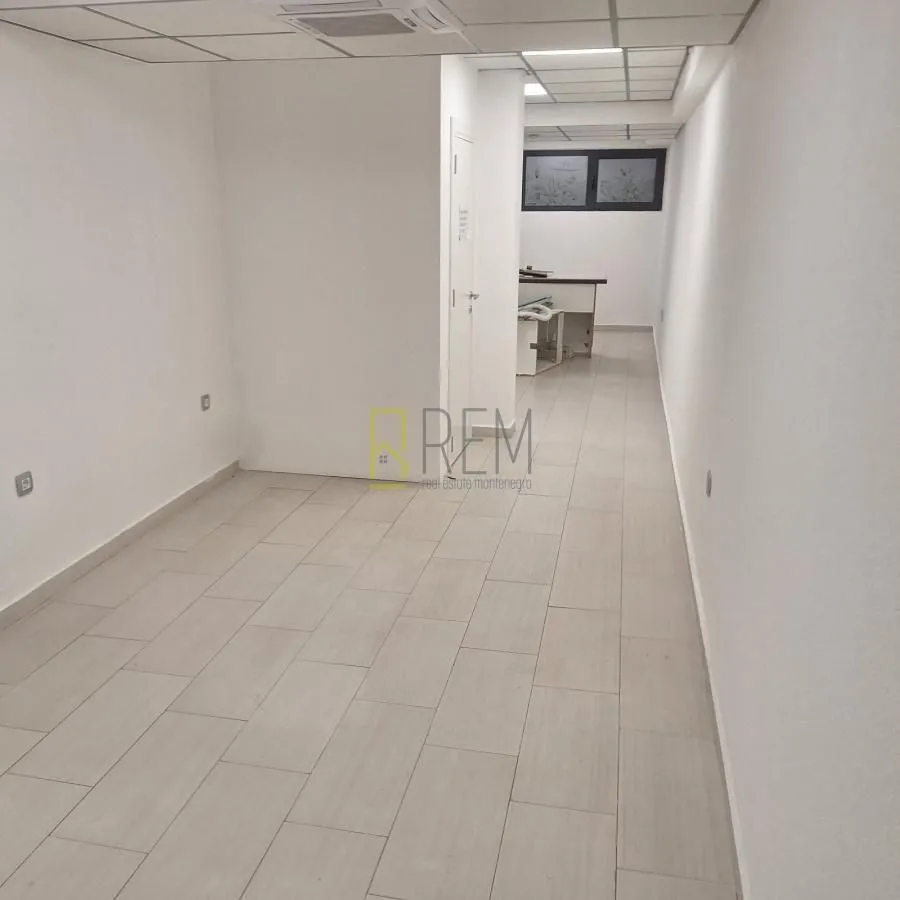 Rent, office space, 220m², Drpe Mandića, Podgorica