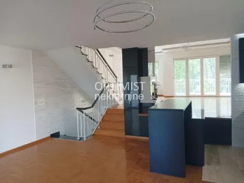 Izdavanje,  kuća, 300m2, Partizanov Stadion, Beograd