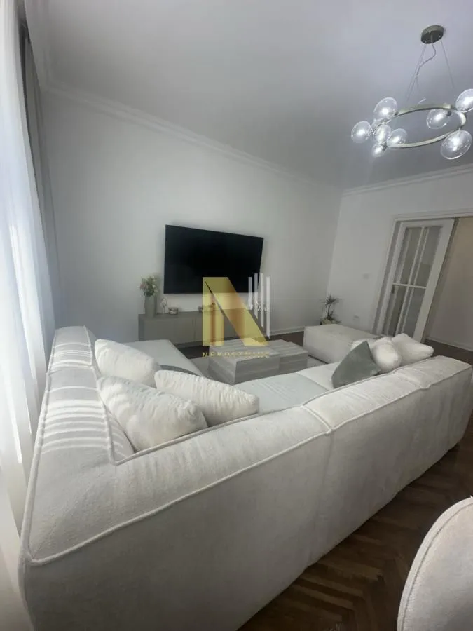Prodaja, trosoban stan, 78m², Centar, Novi Sad
